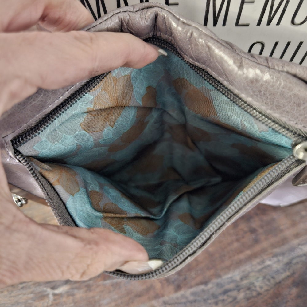 Hobo Lauren Hobo Leather Wallet NWOT - Picture 7 of 9